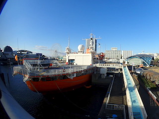 写真３：南極観測船「ふじ」名古屋港ガーデンふ頭で見学.jpg